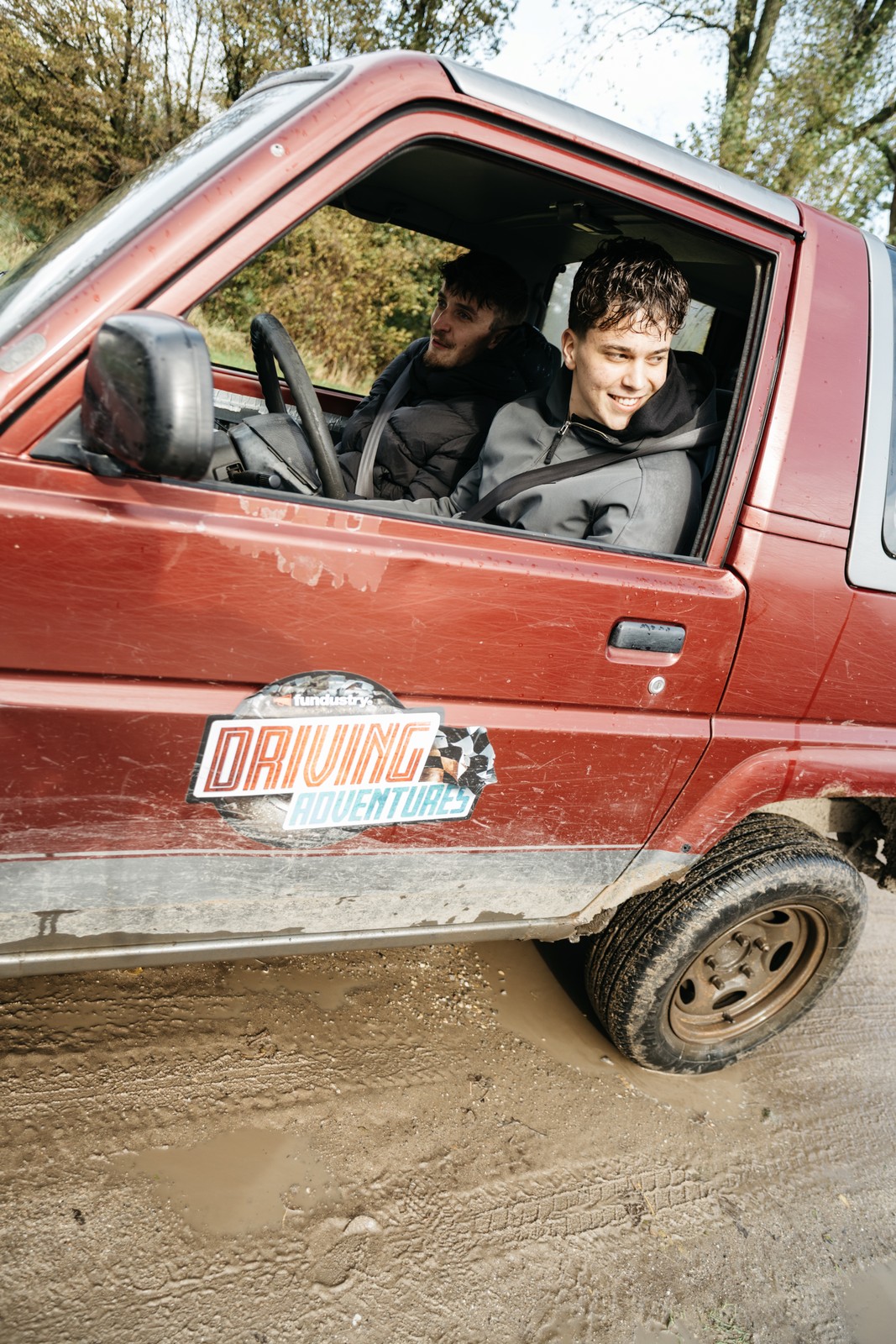 Deelnemers beleven een dag vol actie bij Drift & Drive